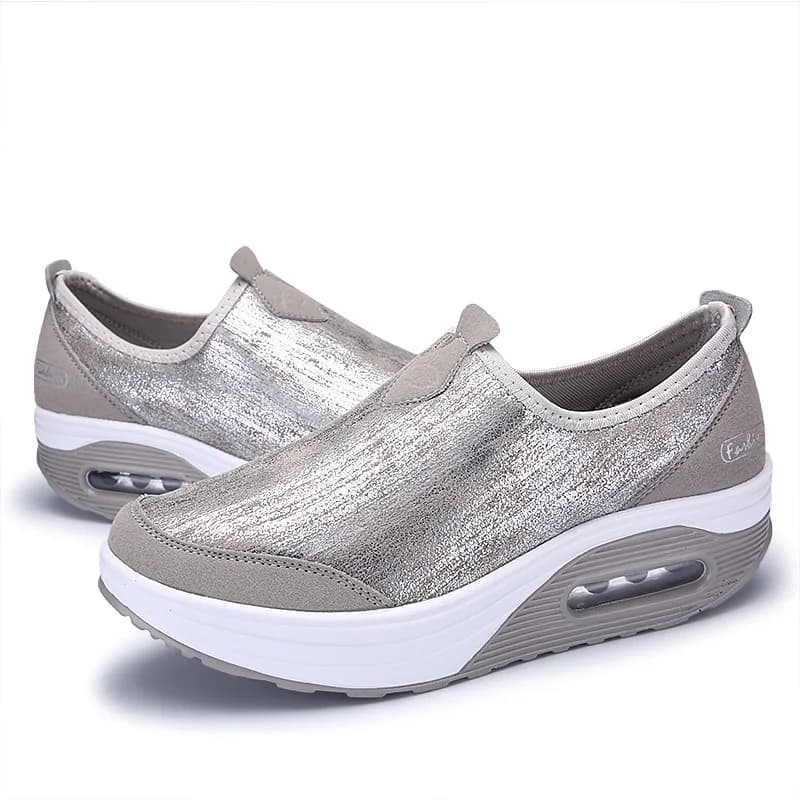 Moda Donna Scarpe Nuova Primavera Scarpe da donna con la suola spessa Comodo Sport Altezza Aumenta Scarpe da ginnastica casual tenis feminino WSH4352
