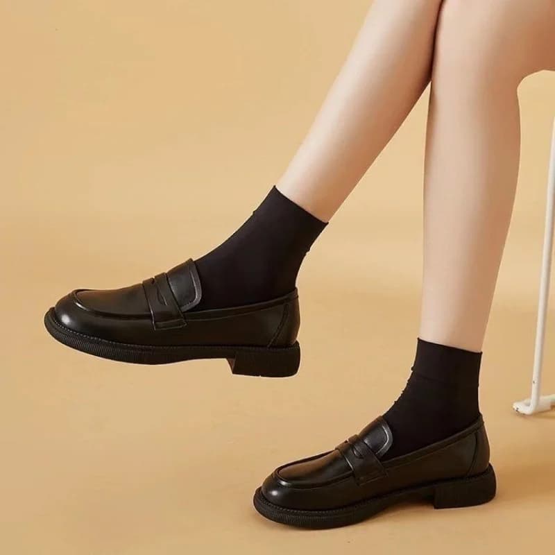 Women's Moccasins with Soft Sole - Comfortable Low Shoes Slip-On, Ideal for commuting and everyday use, Minimalist Design, Mom's Shoes