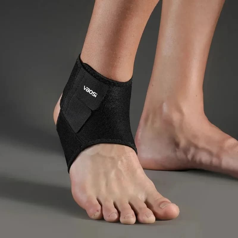 Supporto per caviglia regolabile in neoprene da 2 pezzi per corsa e basket