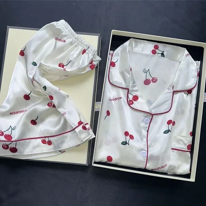 Indumenti da notte da donna Estate Nuovo Pigiama di seta del ghiaccio Femminile a maniche corte Sezione sottile Allentato da donna Seta Cartoon Indumenti da notte Homewear