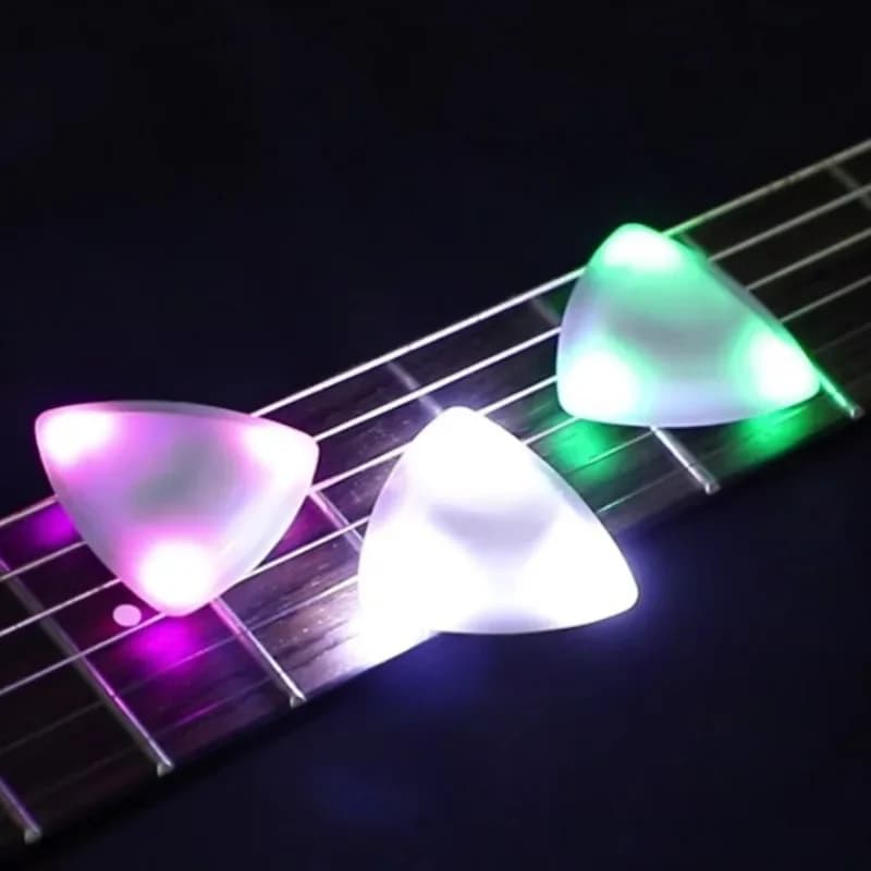 Nuova chitarra elettrica basso LED Light Touch Plettri luminosi Plettri luminosi per chitarra acustica Plettro Plettri per ukulele