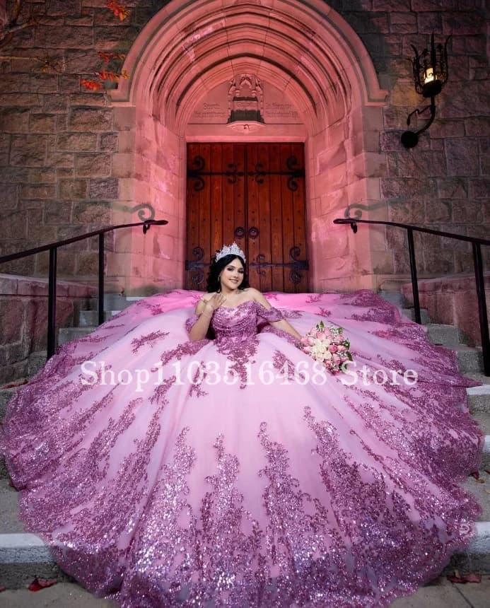 Abiti da principessa Quinceanera rosa rosa Abiti da ballo 2024 Corpetto con paillettes Applicazioni di cristallo 15 Abito Abito Quinceanera personalizzato