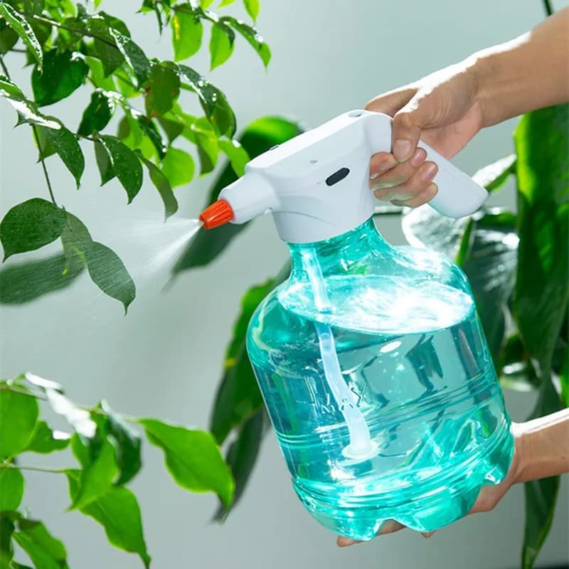 Spruzzatore Elettrico 3L con Due Modalità di Spruzzatura, Ricarica USB-C, Irrigatore Regolabile per Pulizia e Disinfezione, Spruzzatore per Giardinaggio