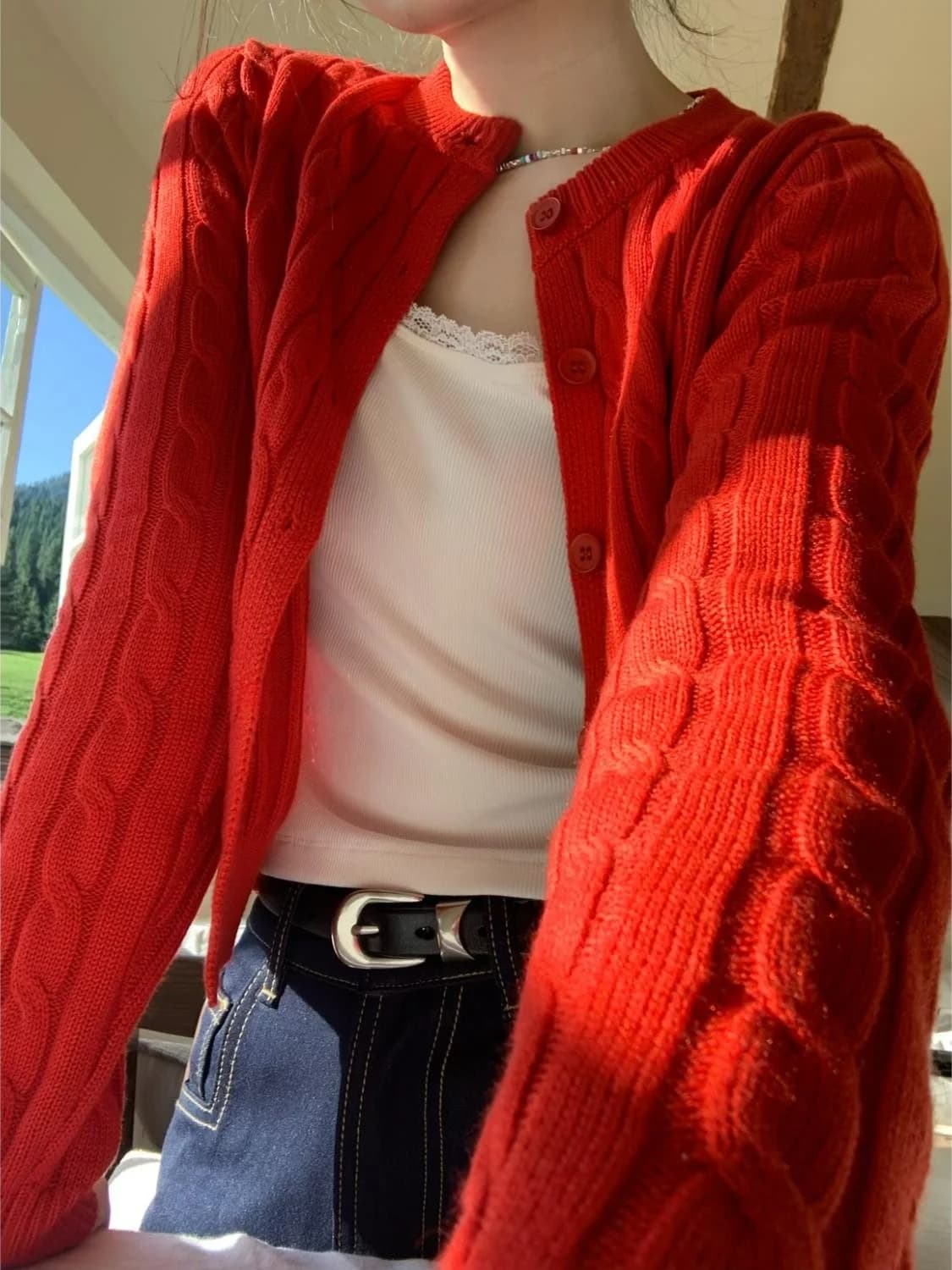 Canotta Halonini con Bordo in Pizzo, Design Snellente, Stile Ragazza, Bianco Latte, Intimo in Misto Cotone Stile Coreano, Primavera 2025