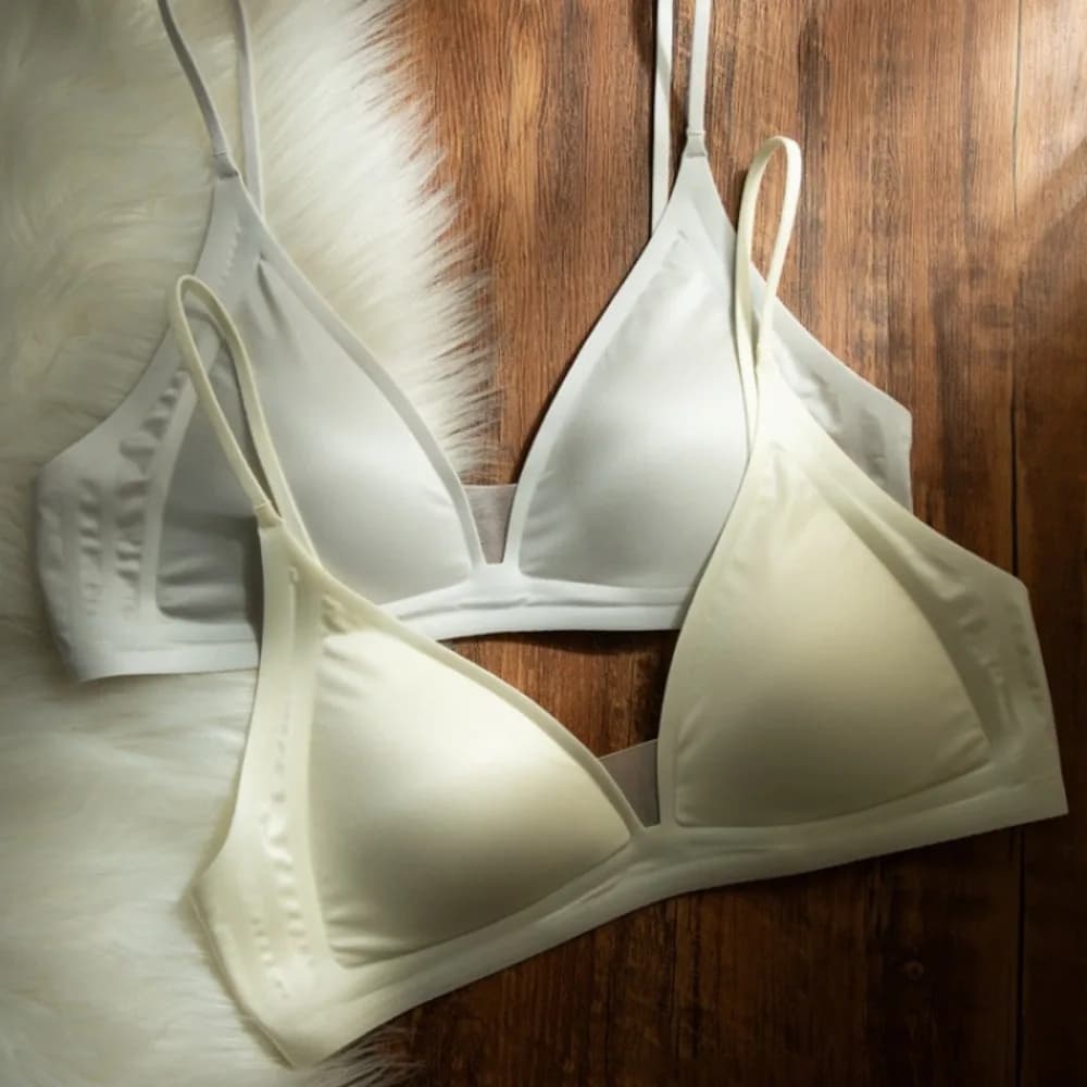 Simple Thin Satin Wireless Deep V Bra Close-fitting Shockproof Push Up Underwear Lingerie Traceless Brassiere for Women Running