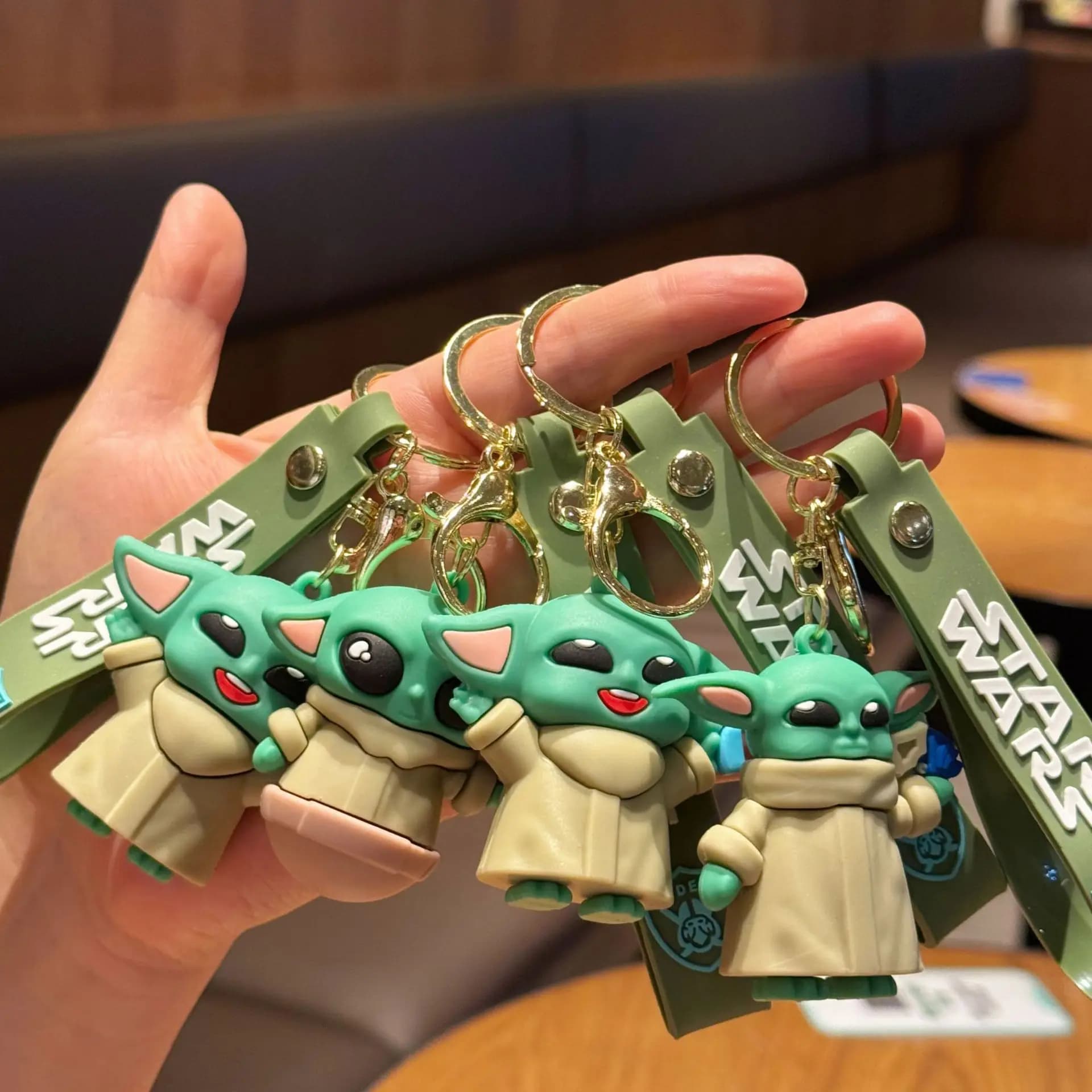 Portachiavi 2026 Star Wars: Il Bambino di Yoda - Ciondolo Bambola Carina Mandalorian, Action Figure Anime, Portachiavi Fatto a Mano