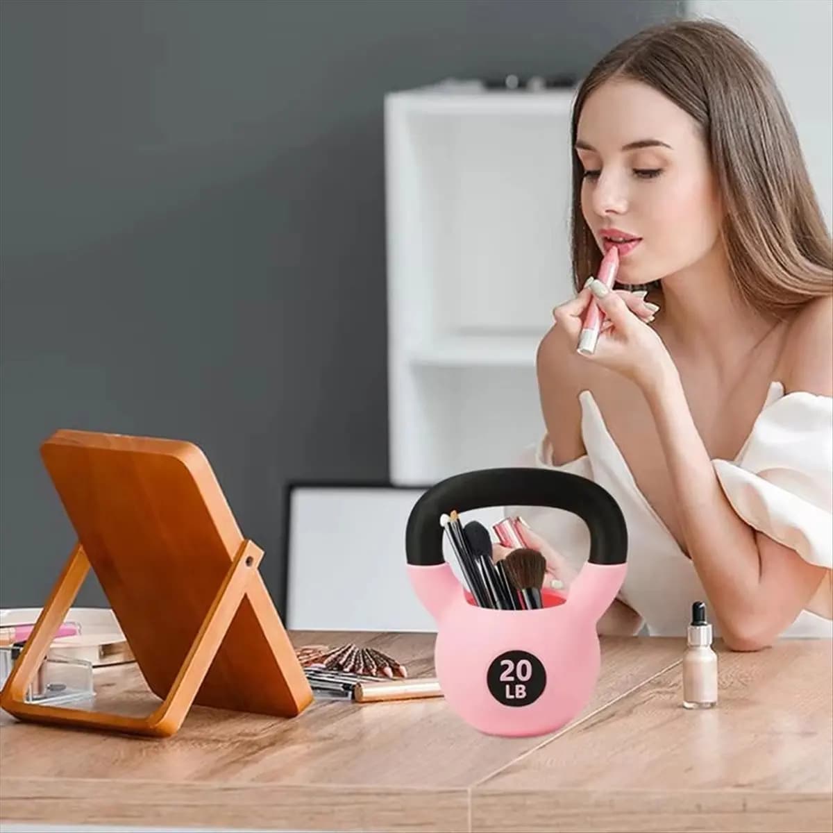 2026 Trend Kettlebell Pen Holder Pencil Storage Holder Organizer Fun Desk Accessories for Women Men Adults Fitness Enthusiasts A