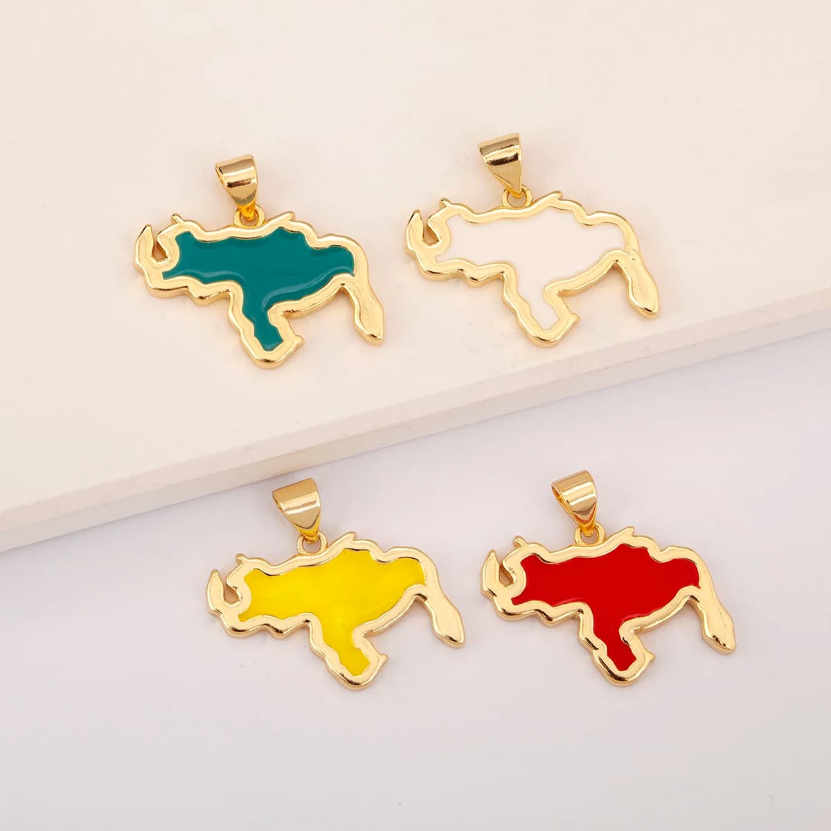 Simple Venezuela National Flag Pendant Exquisite 4 Colors Copper High Quality Necklace Accessories Jewelry Party For Women Gifts