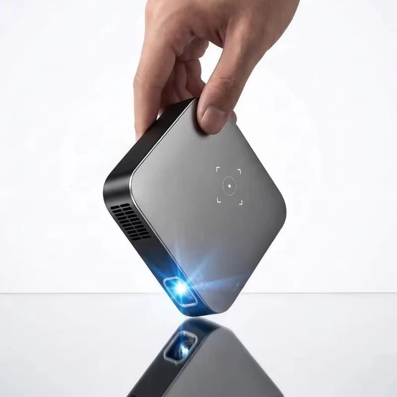 Proiettore Mini WiFi Portatile Aome Factory S200, Ultimo Modello Home Theater 1080p Android DLP Smart 4K con Batteria Integrata, 2 Ore di Autonomia, 300 Lumen