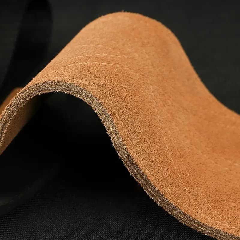 652F fitness glove with breathable leather structure, shock absorption, suitable for weight training and support