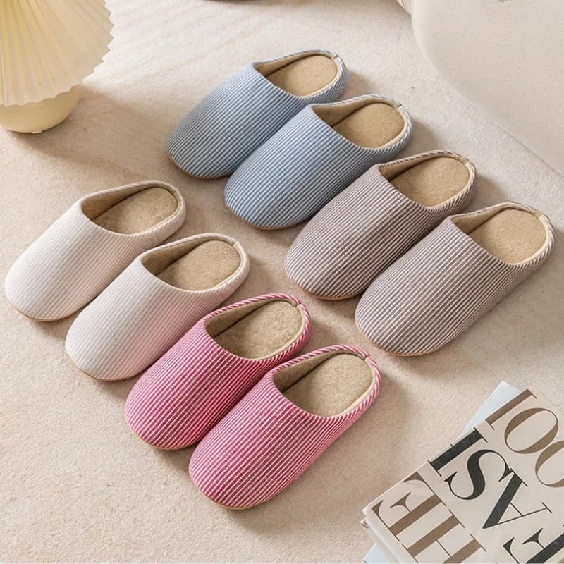 Autumn new silent Japanese slippers man woman warm cotton slippers for home soft non-slip winter shoes for couples