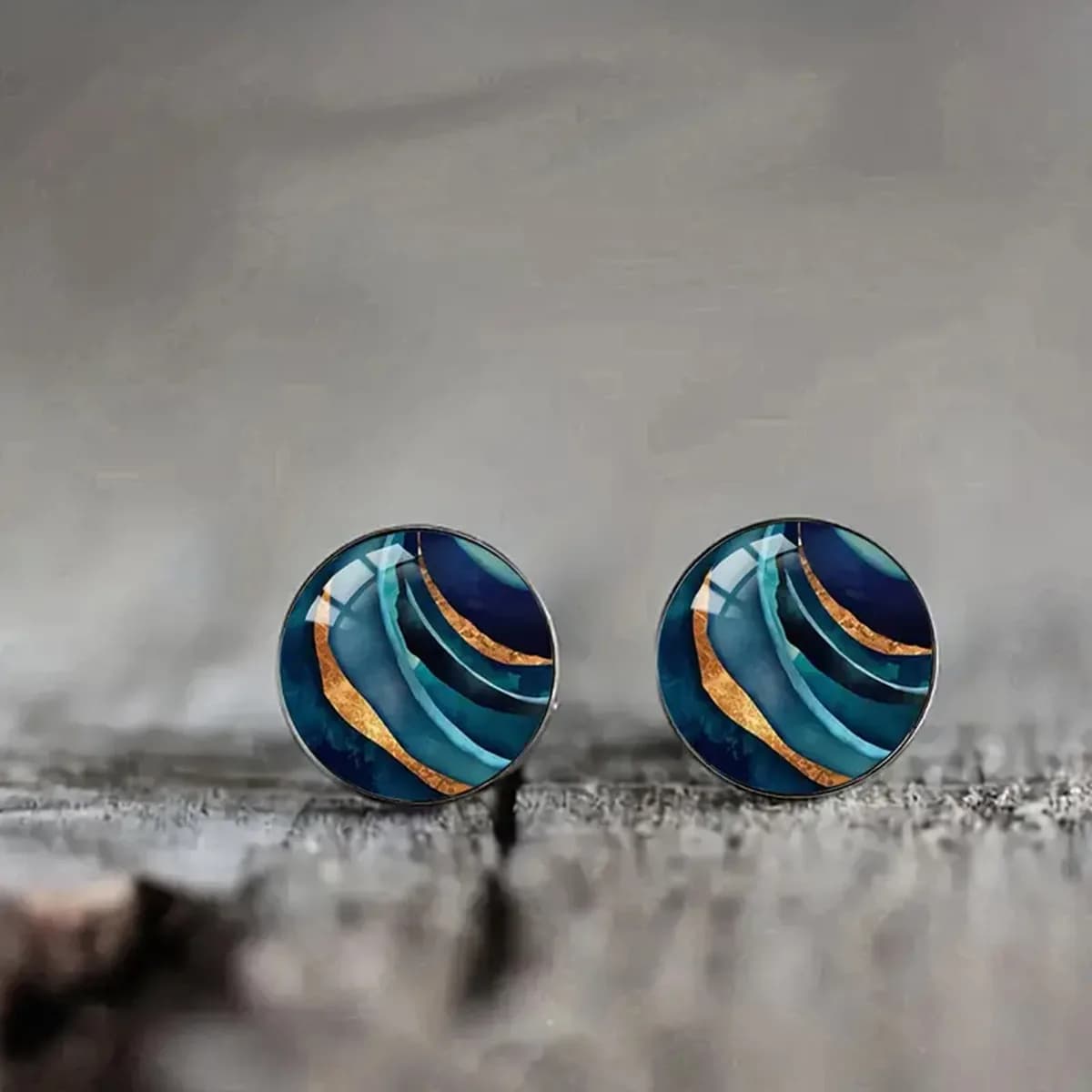 Orecchini a Perno con Cabochon in Vetro con Motivo Marmorizzato, Stile Vintage, Moda Transfrontaliera Europea e Americana, Gioielli per Donna e Uomo