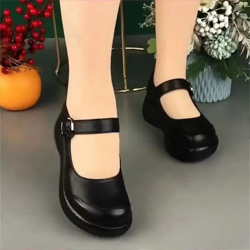 Women's Shoes With Saws and Plateau, Model Mary Jane, Round Toe, Single Strap, Work and Pendolarism Comfortable