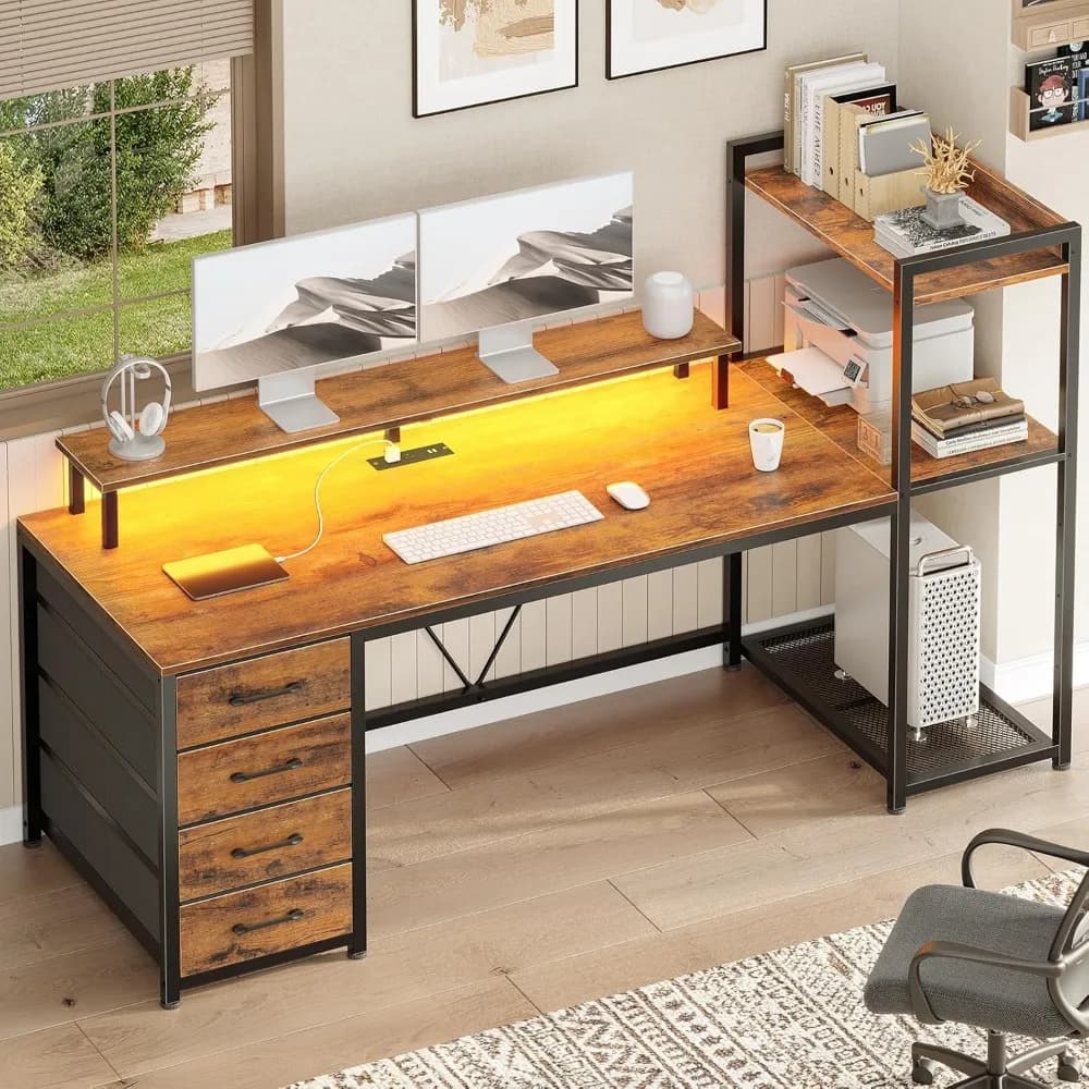 Scrivania per computer da 55" con 4 cassetti e ripiani, scrivania da gioco con luci a LED e prese di corrente, scrivania per ufficio con ampio spazio di archiviazione