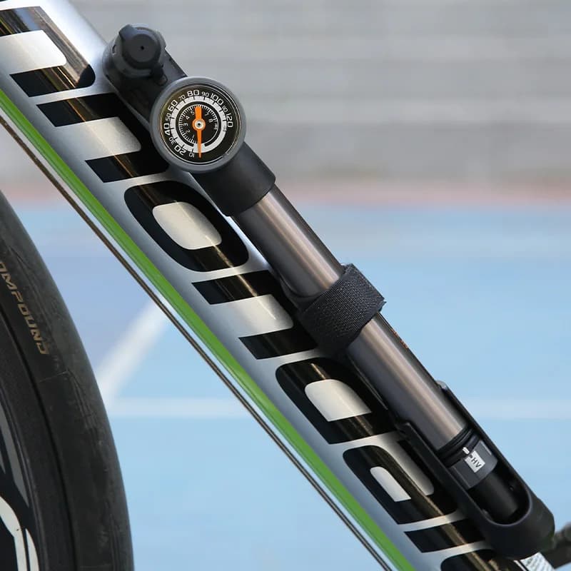 GIYO 120PSI pompa per pneumatici per bicicletta Mini pompa a mano portatile con manometro da 1.5 pollici valvola Schrader Presta gonfiatore d'aria per bici da strada di montagna