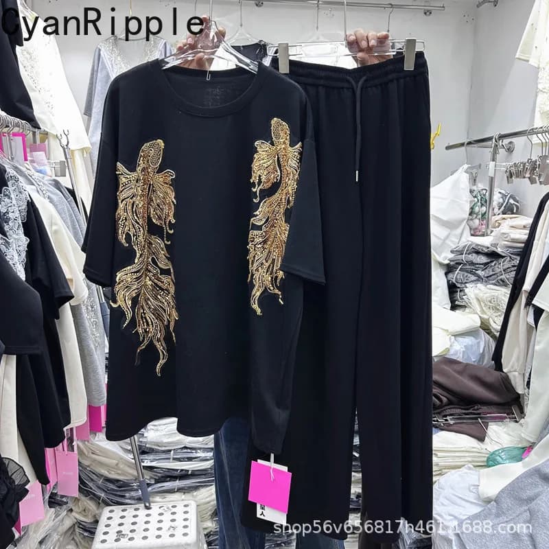 Nuovo Completo Estivo da Donna Due Pezzi: T-shirt a Maniche Corte con Ricami di Paillettes + Pantaloni Casual a Vita Elastica