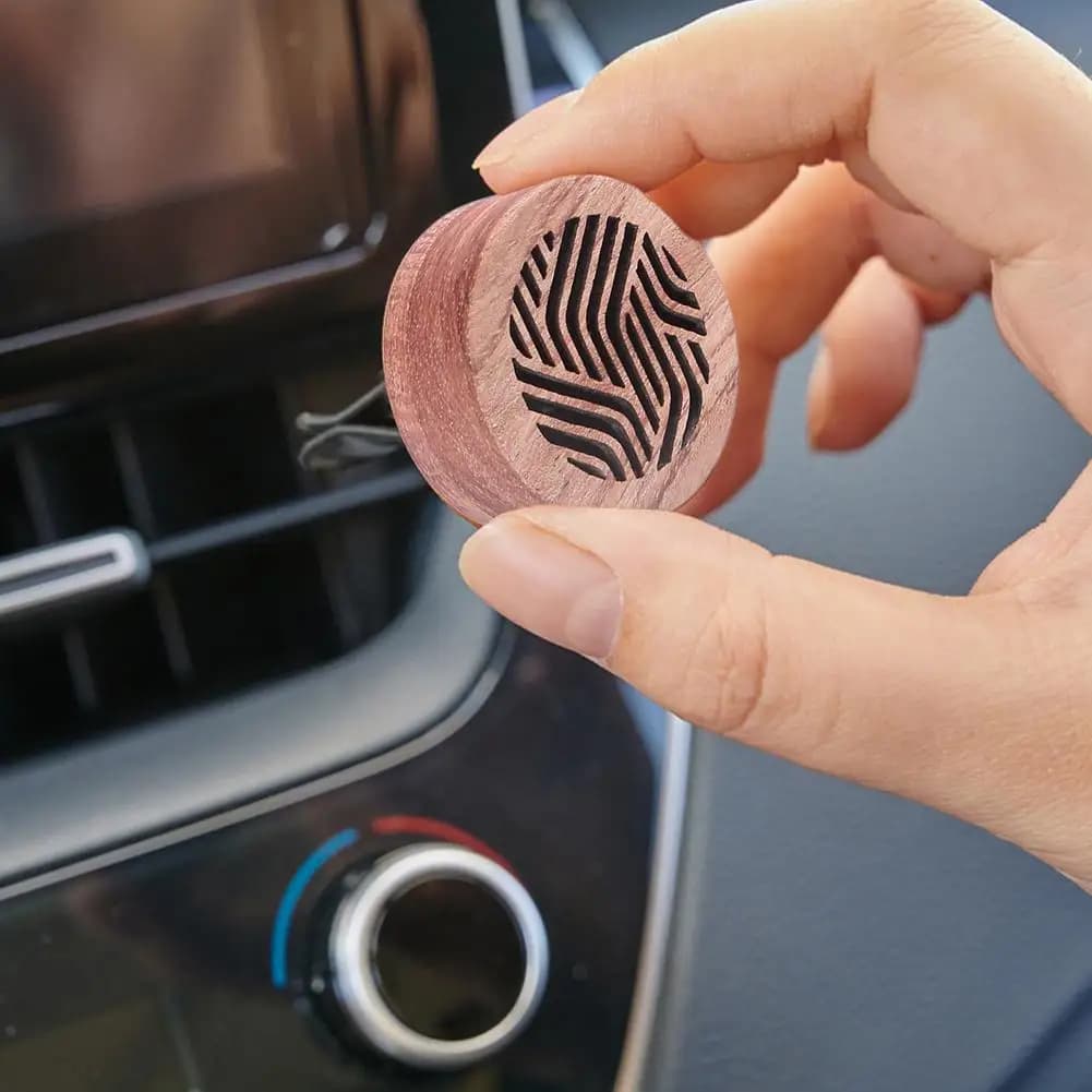 Essential oils diffuser for aromatherapy with vent clip for car deodorant for interior car G4Z8