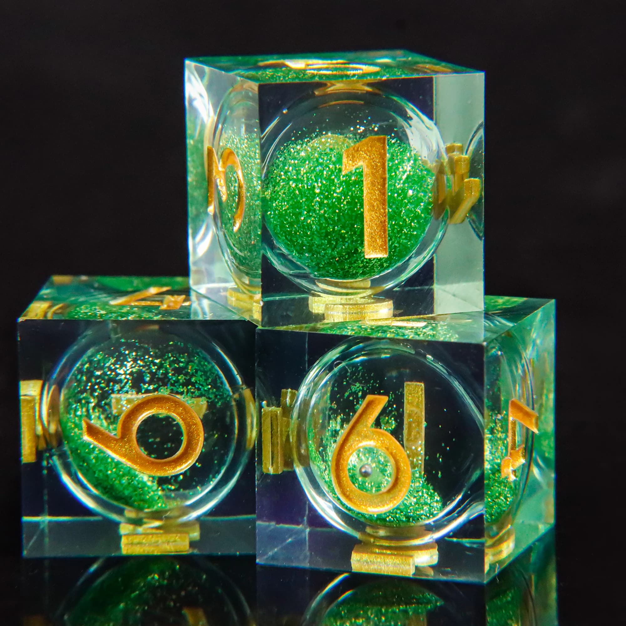 Dadi verdi D6 Dadi in resina con bordo affilato D6 D&D Dice Magic Lord of The Rings Set di dadi D20 Dadi per Dungeons and Dragons