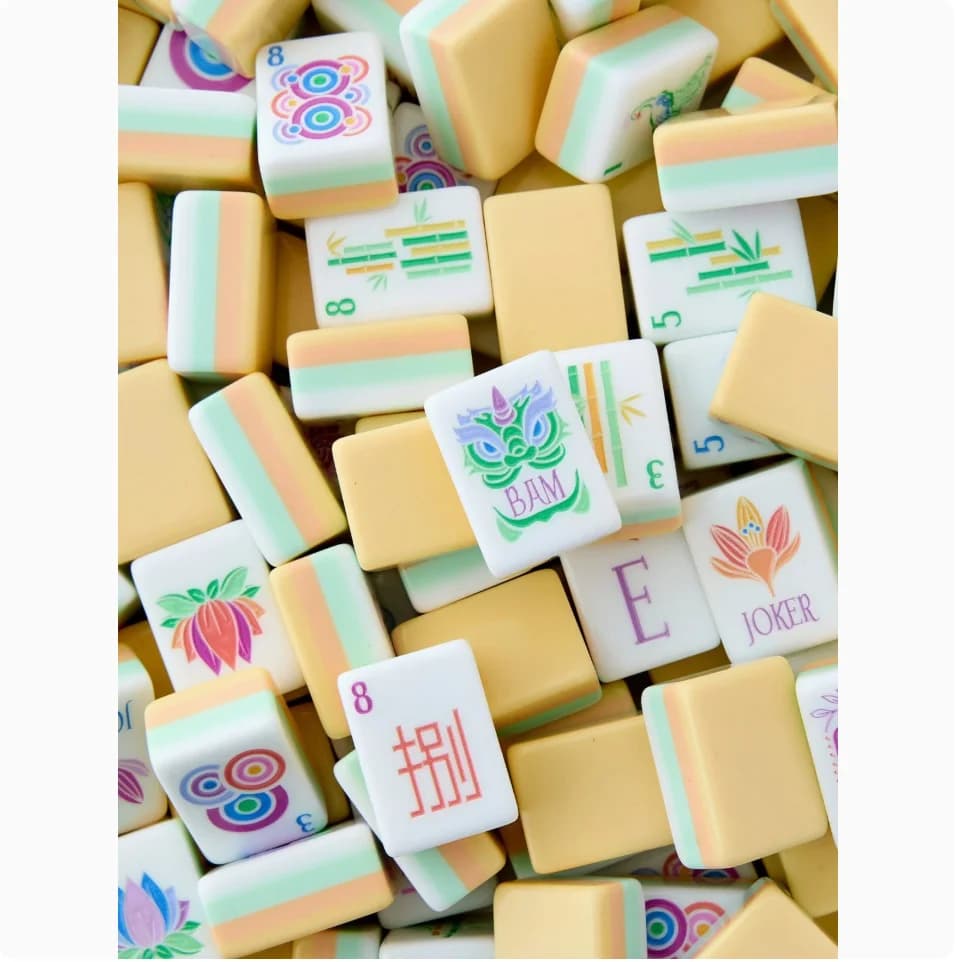 Acrylic 4-Layer Engraved Pattern American Mahjong Tiles, 160 Pieces of 32mm High-End Mahjong, Suitable for family Gatherings
