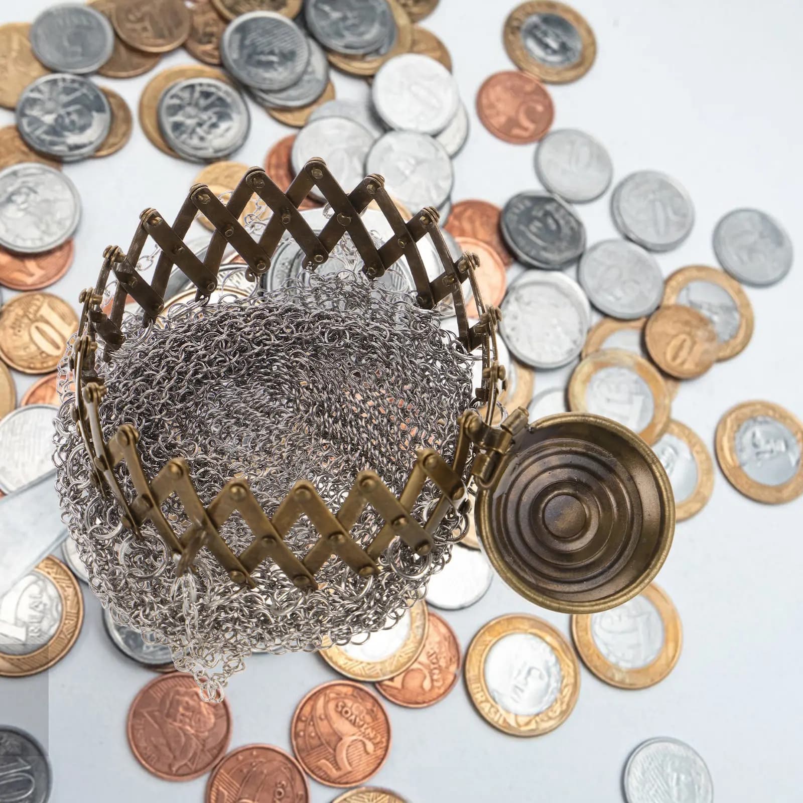 1920S Vintage Style English Coin Purse Handmade Metal Mesh Small Change Wallet Hanging Design Portable Coin Holder Pouch
