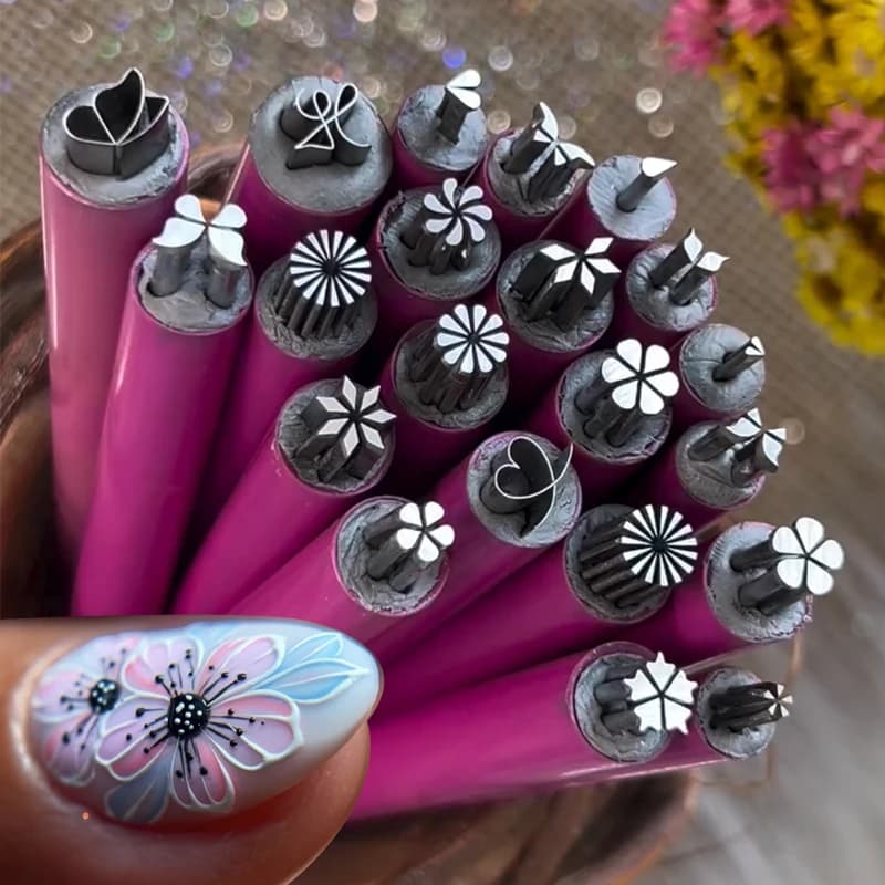 1pc Professionale Chic Staccabile Nail Art Timbro Rosa Pen Set 9D Margherita/Stella/Farfalla/Cuore Modello per unghie Strumento di pittura per unghie fai da te