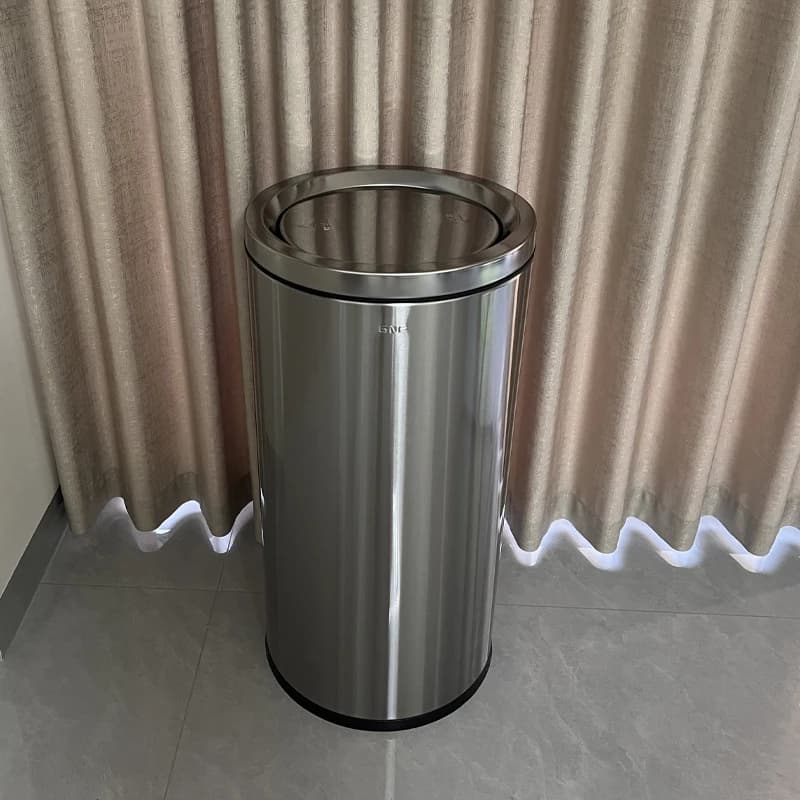 South 50 liters round stainless steel shaking lid trash can 30L outdoor corridor washing table peel tube shopping mall direct in