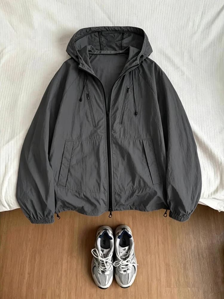 Giacca Sportiva Estiva da Uomo con Cappuccio, Protezione Solare UPF50, Asciugatura Rapida, Leggera e Sottile in Seta Ghiacciata, Moda Giovanile