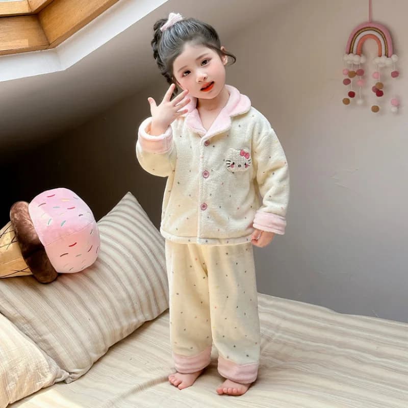 Ragazza Anime Autunno/Inverno Set pigiama casual Baby cartoon Hello Kitty pigiama spesso in flanella per bambini vestiti per la casa in velluto corallo