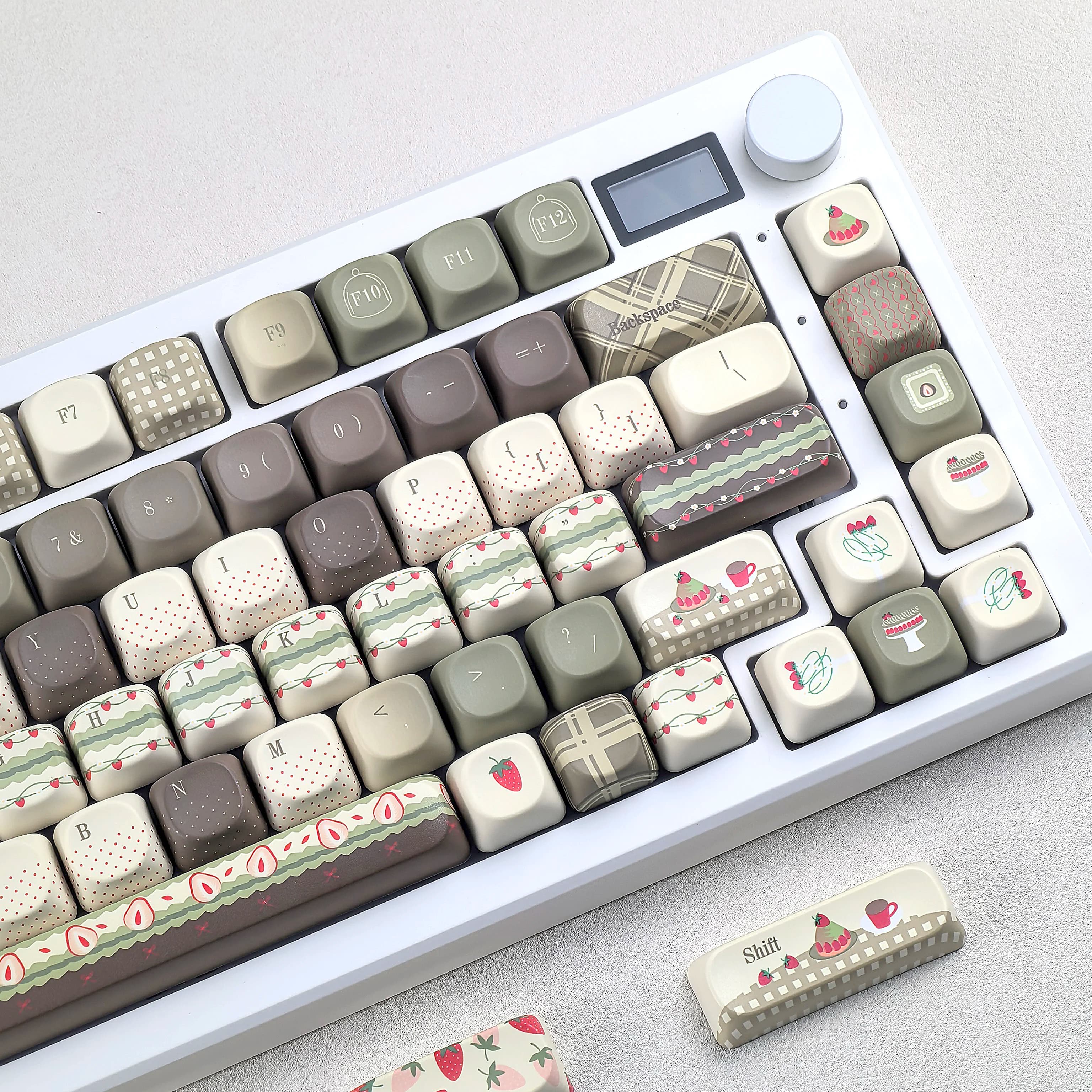 MAIMOOO Strawberry Matcha Cake Keycaps Dark Green Pbt Moa Cherry Cute For Aula/Ajazz Custom Mechanical Keyboards Keycap