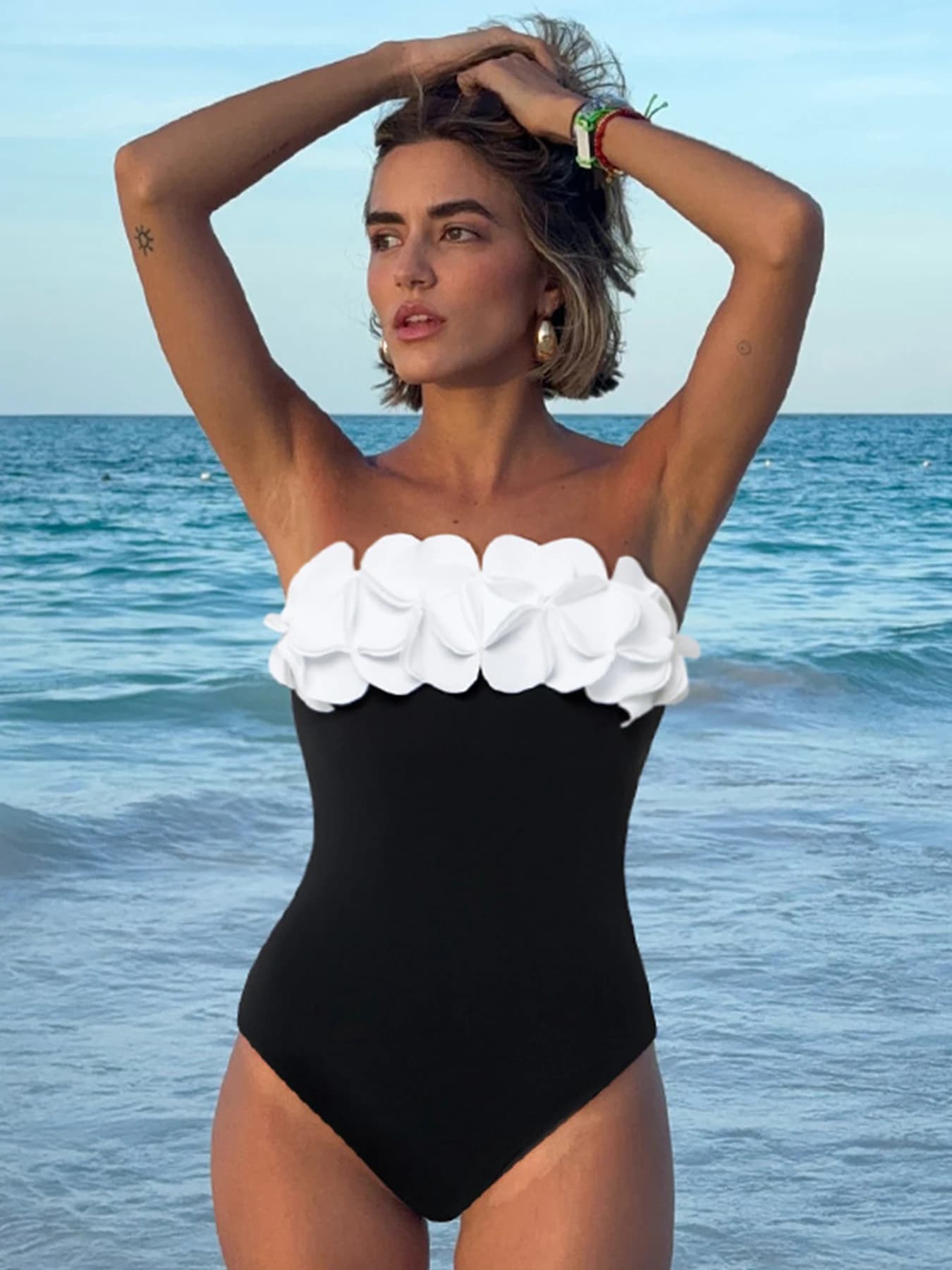 2024 nuovi fiori Sexy in bianco e nero colore a contrasto costume intero per le donne tuta costumi da bagno femminile Push Up Monokini Bath