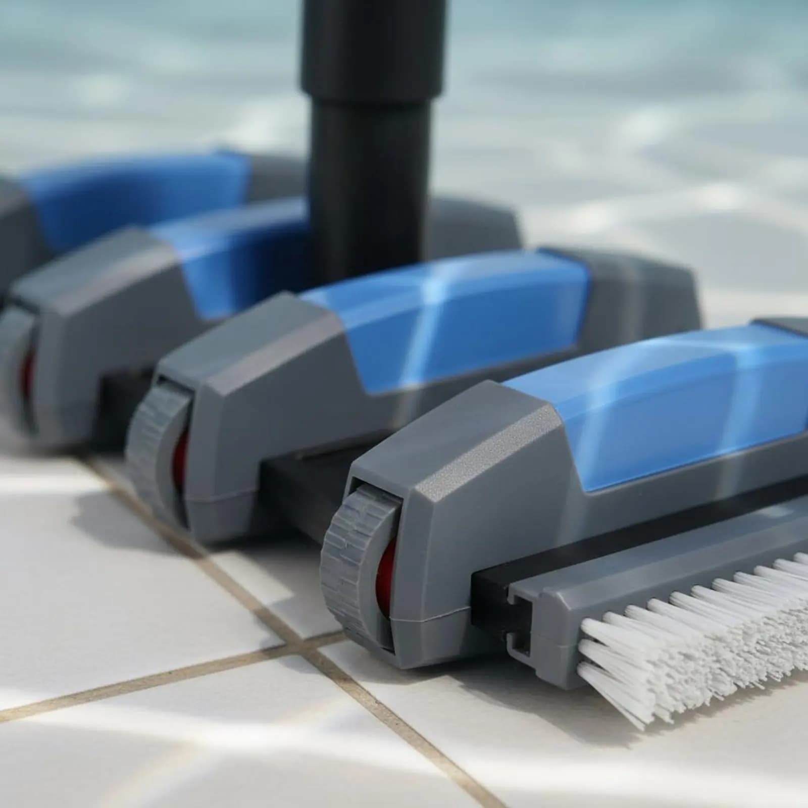 Testina per aspirapolvere per piscina, facile da pulire, per fondo e pareti, con spazzola, sicura per rivestimenti in vinile