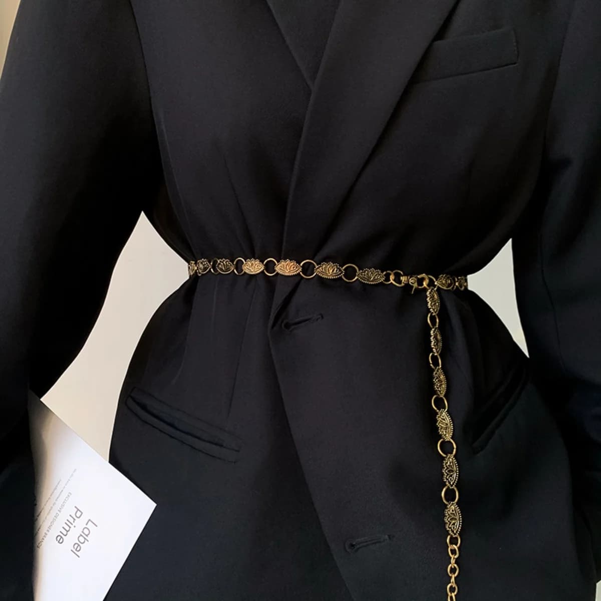 Spring/Summer New Vintage Gold Waist Chain Metal Chain Women's Dress Belt Trendy Accessory for Skirts Suits Windbreakers Sweater