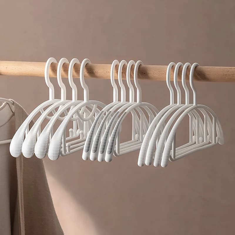 Appendiabiti Domestico Antiscivolo Rinforzato Senza Segni, con Angoli Anti-pressione sulle Spalle, per Asciugatura e Supporto Vestiti