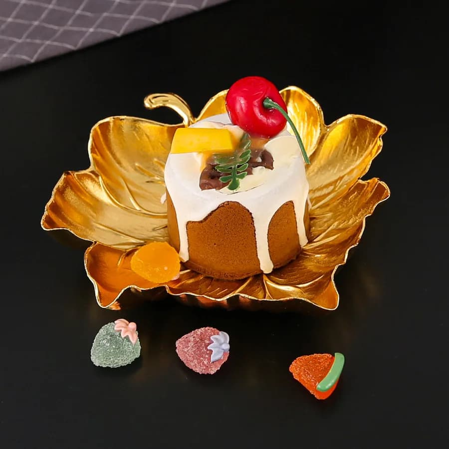Vassoio Vintage in Lega di Zinco con Foglia d'Oro, Stile Europeo, Porta Gioielli, Piatto per Cupcake e Frutta Secca, per Conservazione e Esposizione Domestica