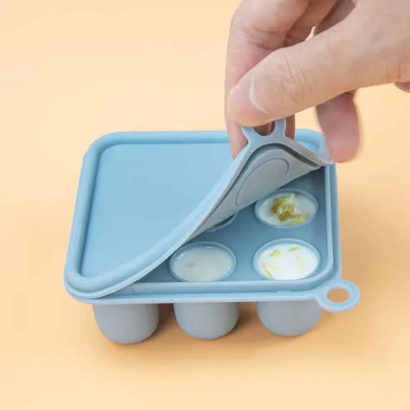 Vassoio per congelatore per alimenti per bambini in silicone con coperchio Alimentatore per frutta Latte materno Stampi per congelatore per ghiaccioli Contenitori per alimenti Cubi di ghiaccio