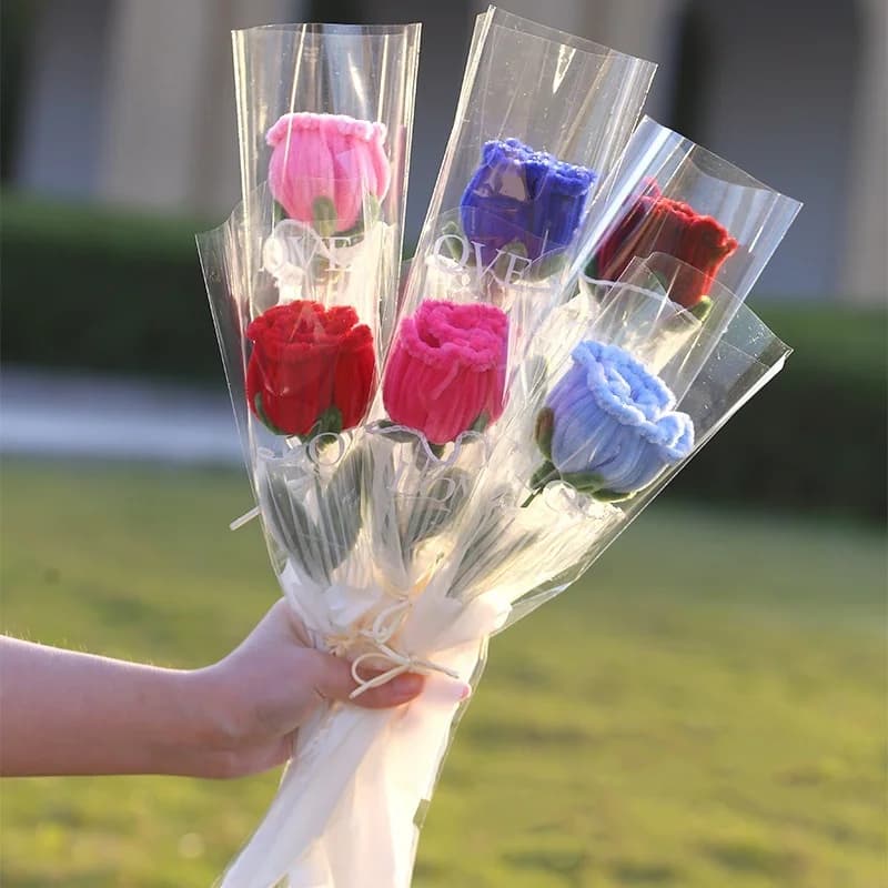 Fiore Artificiale Lavorato a Maglia, Bouquet di Fiori all'Uncinetto Fatto a Mano, Decorazione per la Casa, Regalo per San Valentino, Festa della Mamma, Compleanno, Laurea