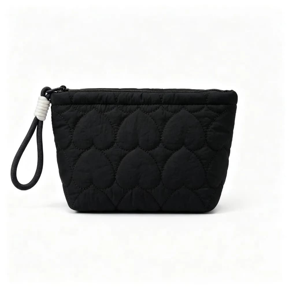 Large Capacity Cosmetic Bag Soft Inner Lining Heart Quilted Makeup Storage Bag Portable with Lanyard Daily Toiletry Bag Travel