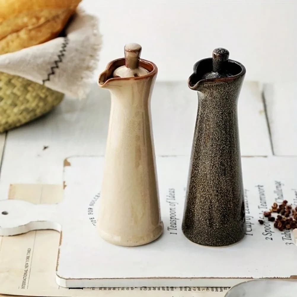 Barattolo di olio in ceramica in stile giapponese per uso domestico, salsa di soia, aceto, bottiglia di olio, olio d'oliva, contenitore per condimenti, accessori da cucina