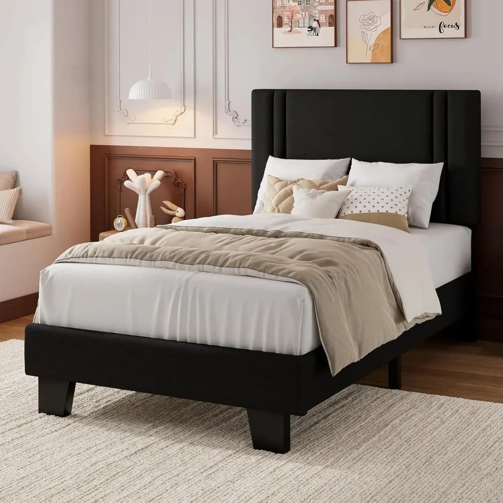Base letto matrimoniale con testiera imbottita in tessuto e gambe rinforzate, supporto per materasso in legno massello, personalizzabile