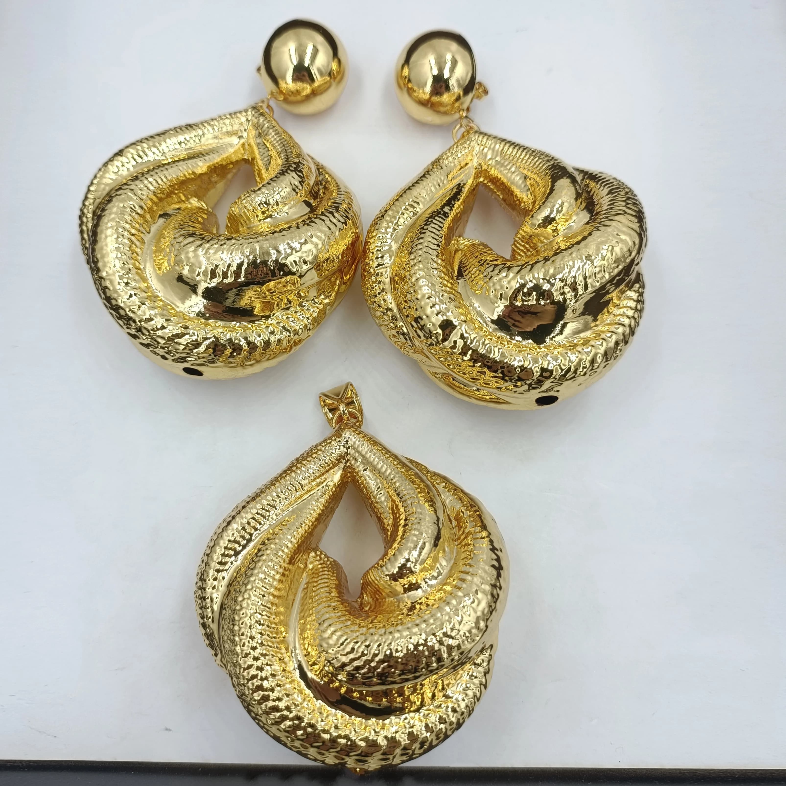 Set di Gioielli di Lusso con Cerchi Irregolari Leggeri, Collana e Orecchini Statement, per Matrimoni e Feste, Spedizione Gratuita