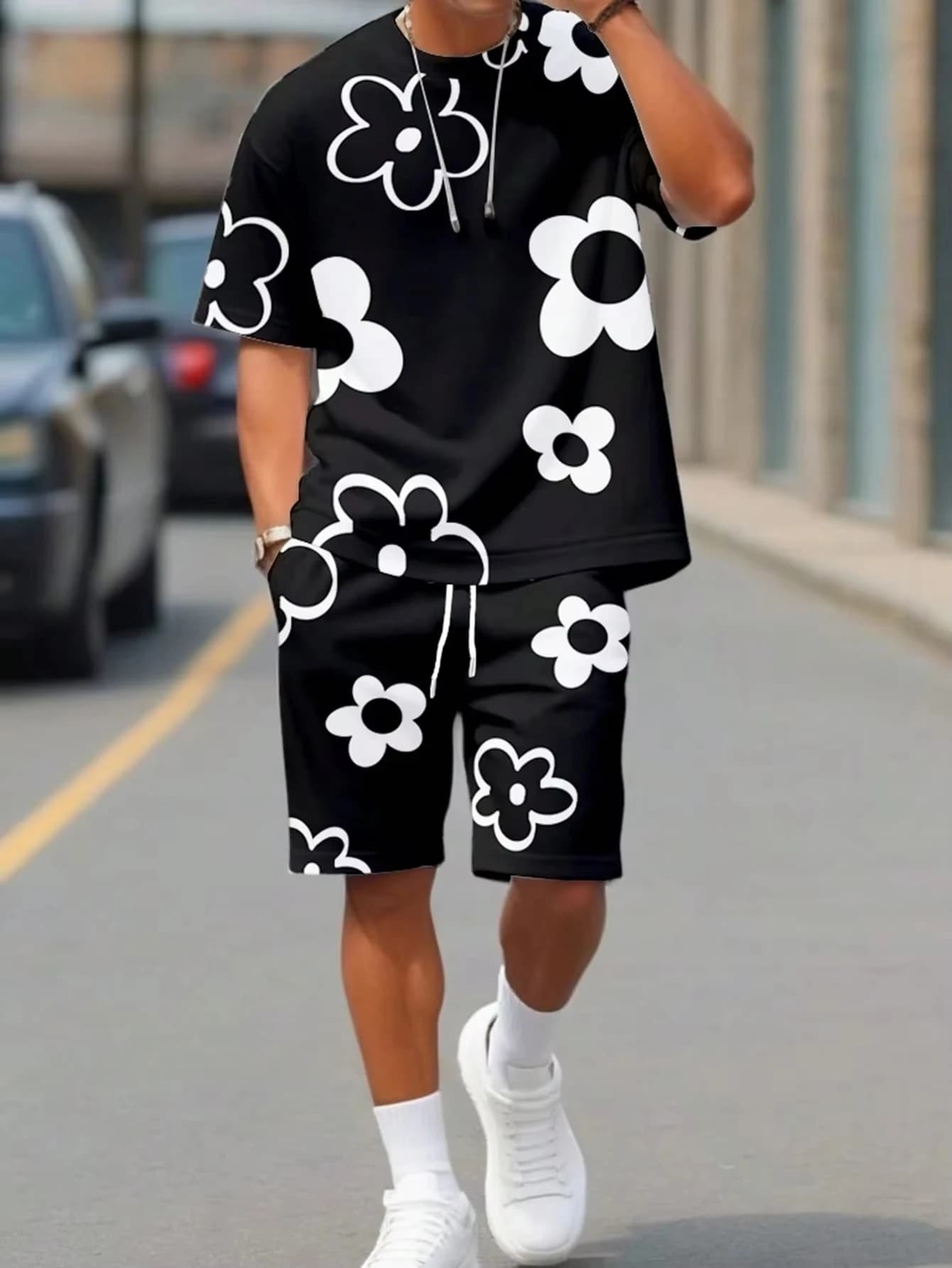 Men's Retro Minimalist Printed Street Fashion T-shirt and Shorts Set Sports and Casual Breathable Quick Drying Set