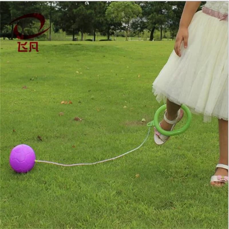 Giocattolo per Bambini da Esterno: Palla da Salto Rotante, Anello da Salto, Palla per Salto con un Solo Piede, per Esercizio di Coordinazione, Equilibrio e Risposta Elastica