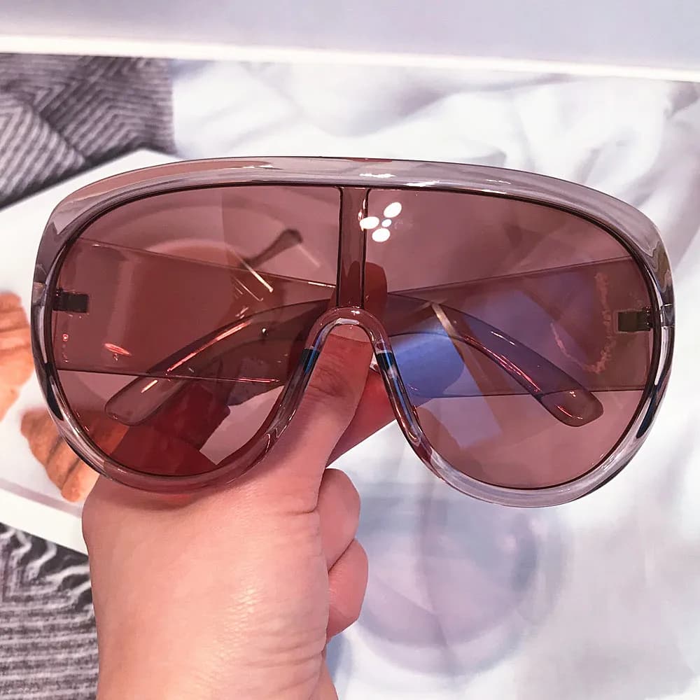 Occhiali da sole oversize a scudo unisex, nuovi occhiali da sole Y2K alla moda, occhiali da sole quadrati sfumati sexy per donna, protezione UV400 per uomo e guida