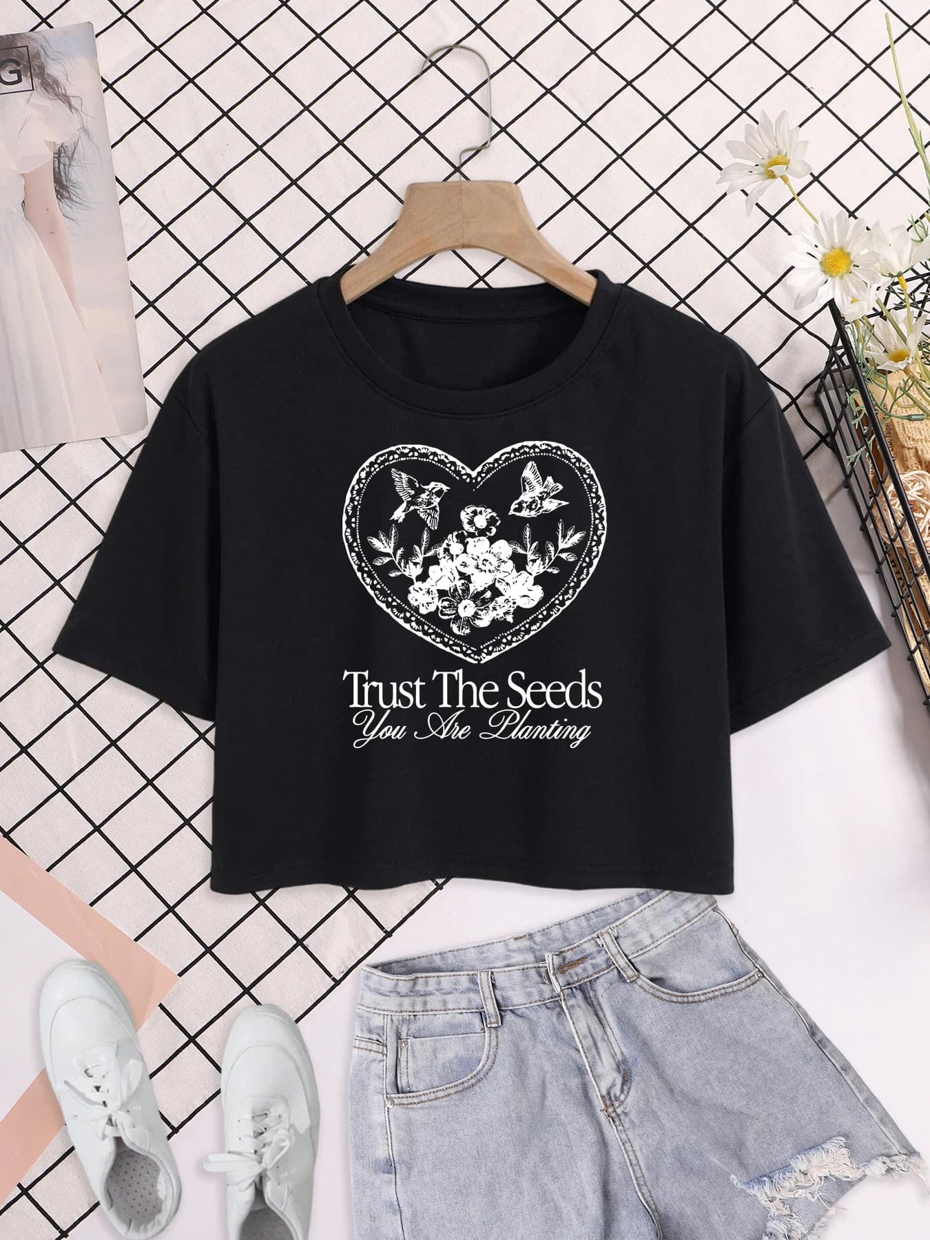 Trust The Seeds You The Planting Love Flower Prints Short Women's T-shirt Hip Hop loose in short sleeve summer cotton