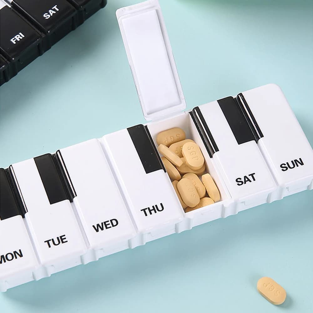 Easy to open weekly pills, daily pills organizers, drug organizers, pill holders 7 days for large vitamin supplements