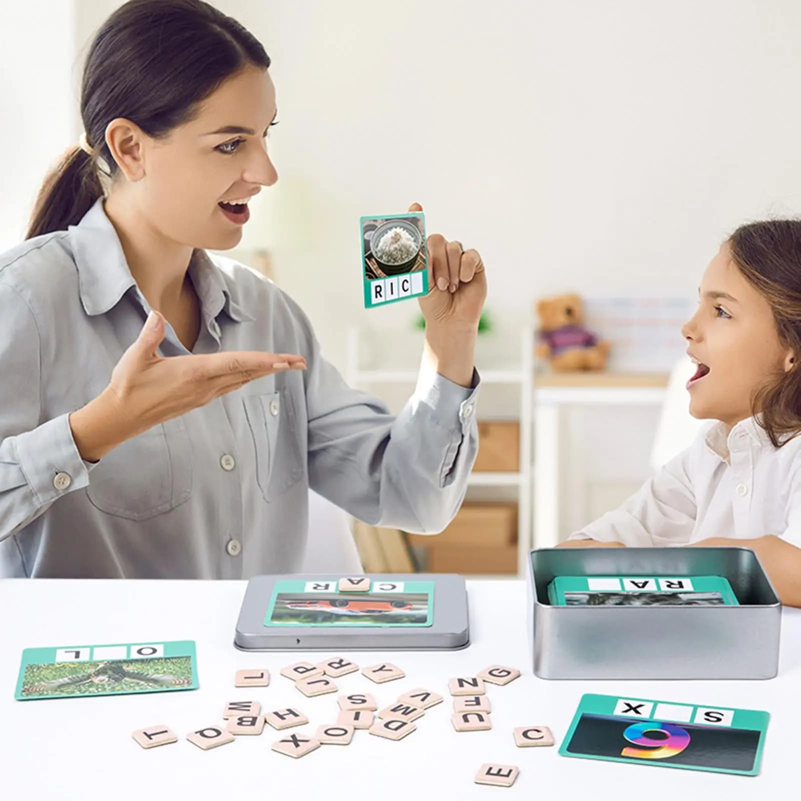 Carte dell'alfabeto Carte con lettere Gioco di abbinamento dell'ortografia Giocattoli educativi in legno Giocattoli per motori fini Attività di apprendimento prescolare per
