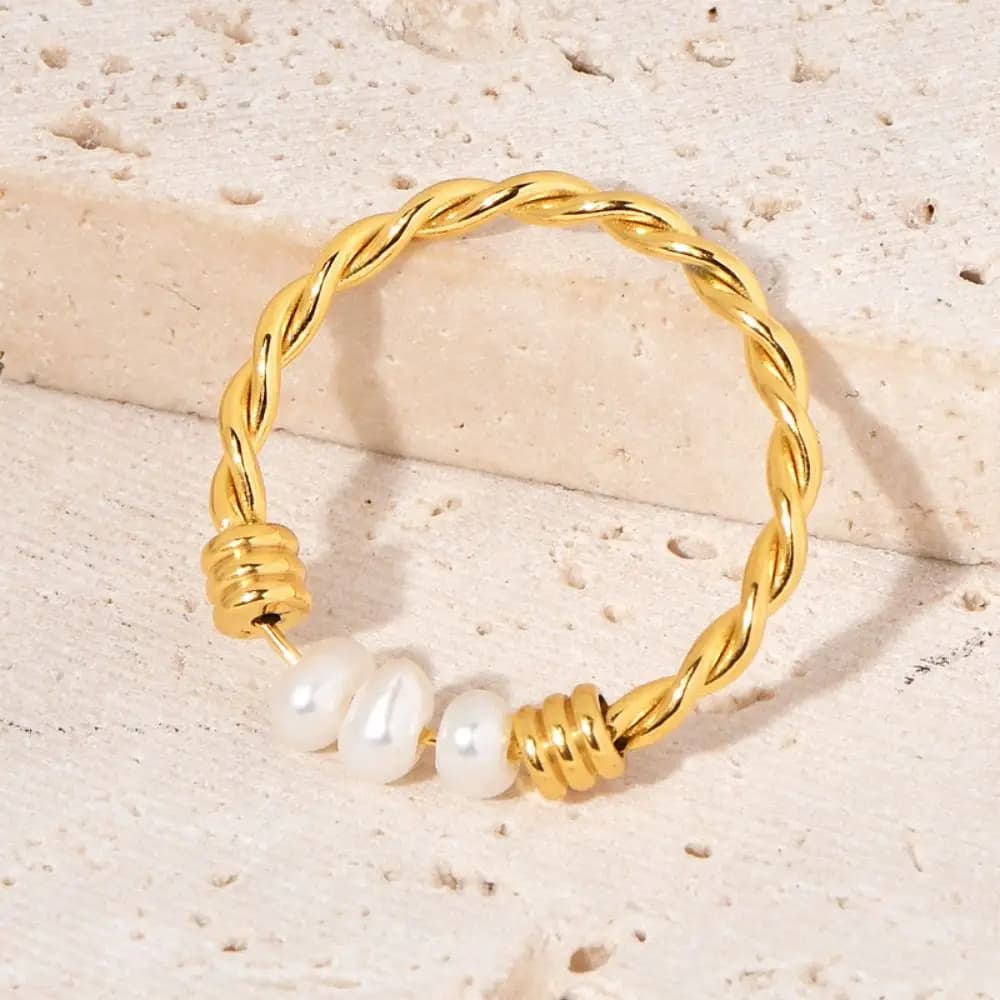 Simple Luxury Ring with Light Water Drop Elegant Ring with Freshwater Pearl Vintage 304 Stainless Steel Ring
