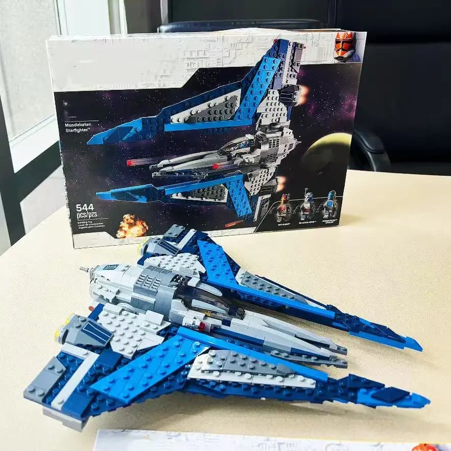 2026 Icons 544pcs Mandalorian Starfighter Star Wars building block set 75316, toys for boys and girls, compatible with LEGO