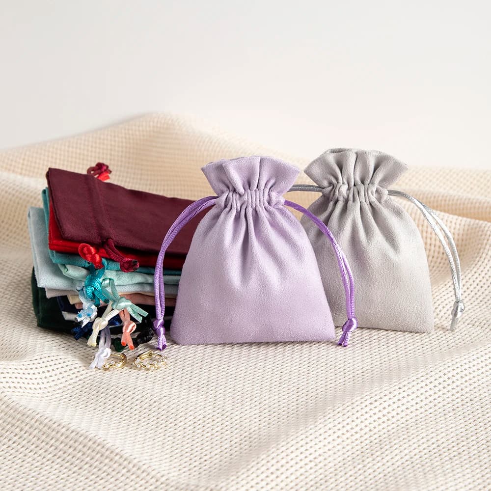 Set di 5 Sacchetti in Flanella Rosa, Nero e Bianco per Gioielli, Anelli, Orecchini e Bracciali, Organizer da Viaggio per Cosmetici