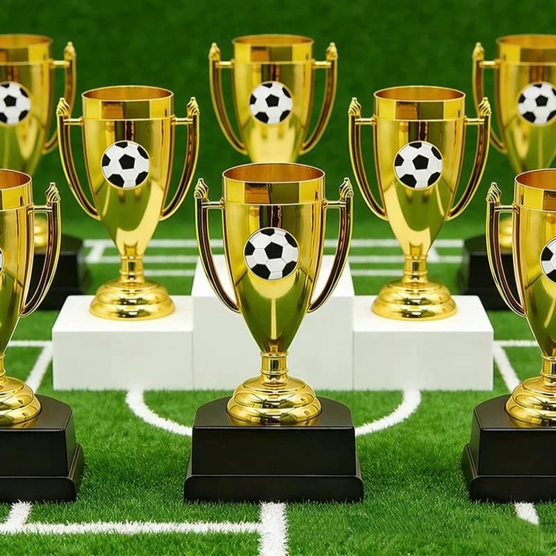 【A】1 trofeo creativo speciale per competizioni, mini trofeo di calcio per eventi sportivi, feste di compleanno, regalo per feste per bambini
